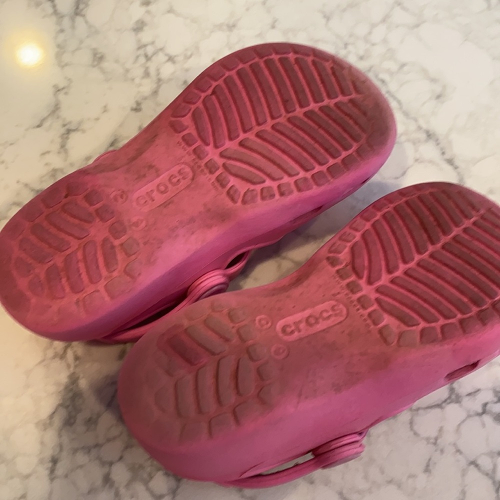 Crocs Girls Size 9 - Picture 7 of 8